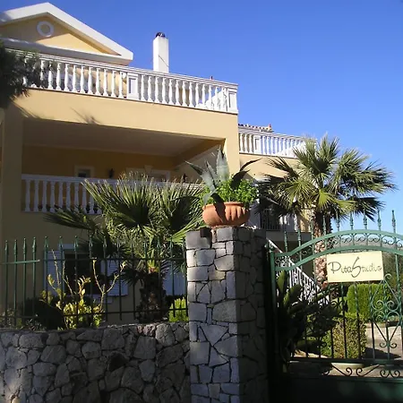 Nikolaos Skala Aparthotel 3*